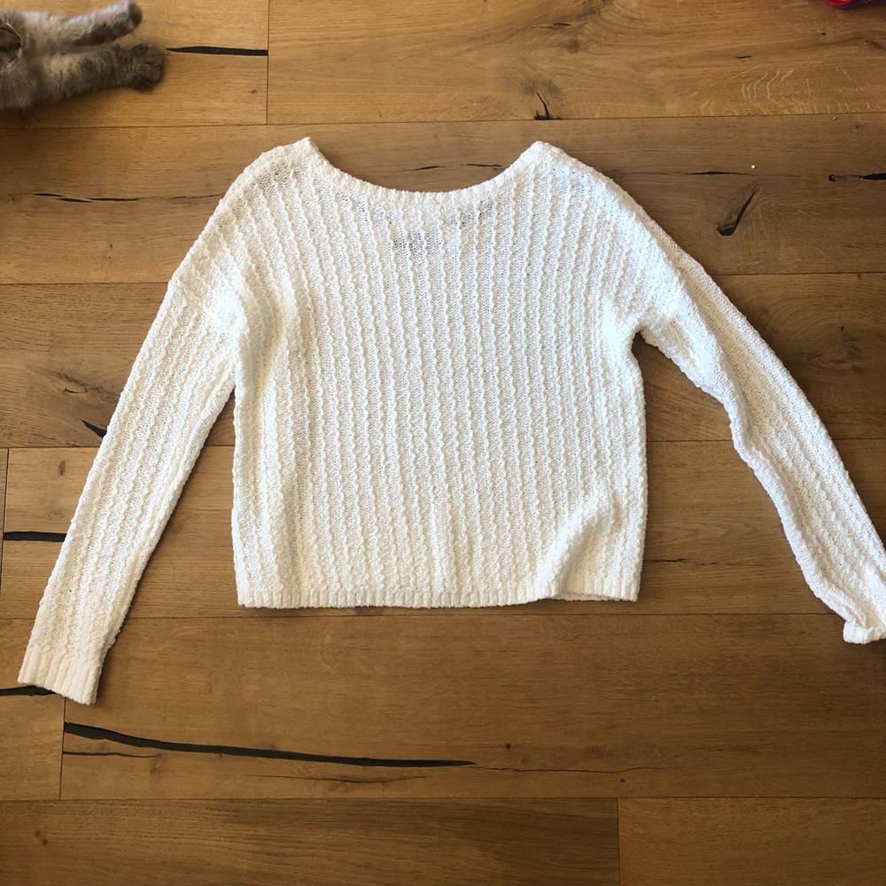 Crop sweater with Criss cross back